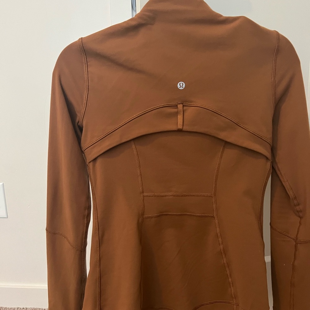 Lulu lemon define jacket size 4 (small) coper/brown color.